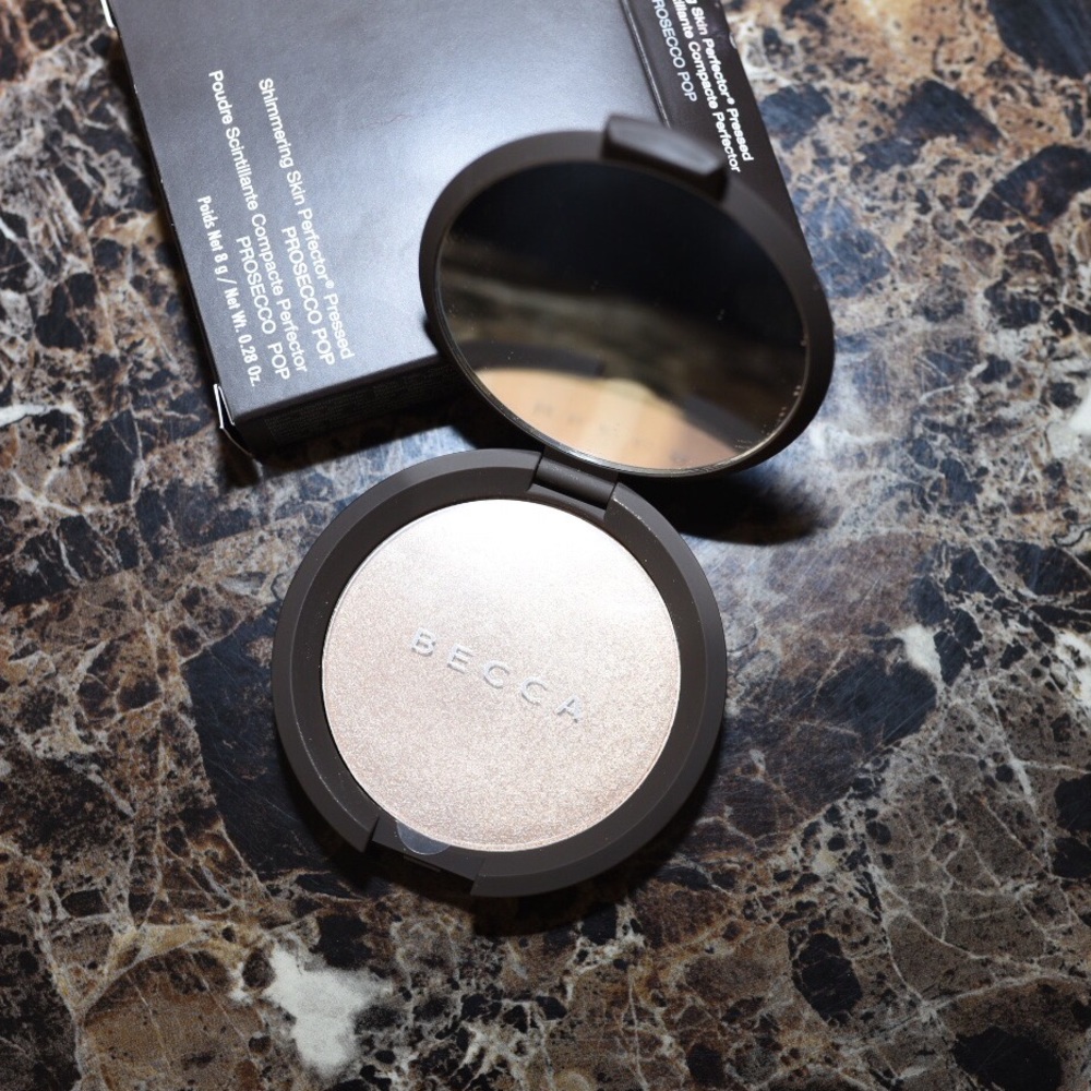 Becca Prosecco pop highlighter